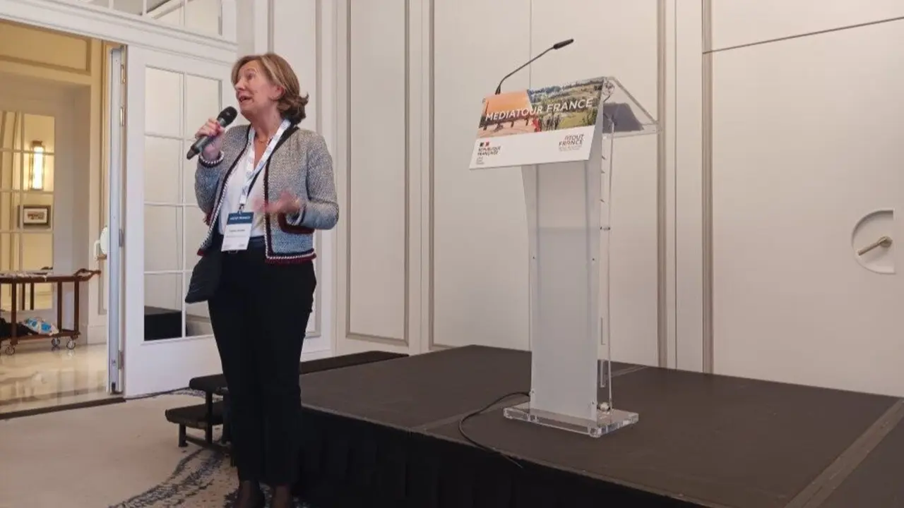 Valerie Watine, responsable de prensa y RR.PP de Atout France en España y Portugal, que presentó y coordinó el acto - Foto José Belló