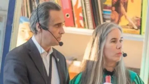 Hosanna el perfume del vino