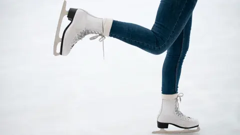 Planes Madrid enero. Patinaje hielo - Freepik