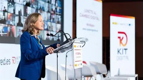 Nadia Calvi&ntilde;o en la presentaci&oacute;n de 'Kit Digital' - Foto del Ministerio de Econom&iacute;a