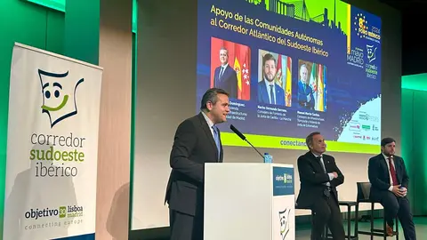 El consejero Rodrigo en la reuni&oacute;n del VIII Foro Corredor Atl&aacute;ntico del Sudoeste Ib&eacute;rico - Comunidad de Madrid