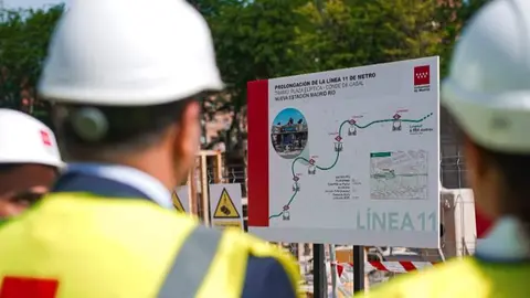 El consejero Rodrigo en el d&iacute;a de hoy comprobado las actuaciones sobre el
terreno - Comunidad de Madrid