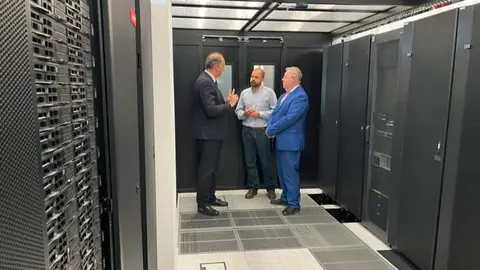 L&oacute;pez-Valverde en el Centro de Supercomputaci&oacute;n y  Visualizaci&oacute;n de la Universidad Polit&eacute;cnica de Madrid - Comunidad de Madrid