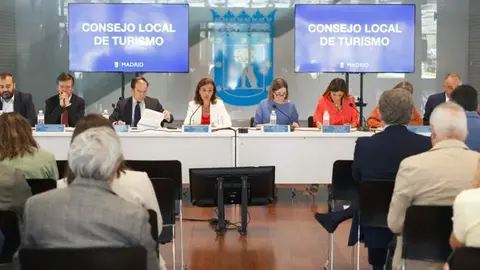 Ma&iacute;llo, ha presidido el nuevo encuentro del Consejo Local de Turismo - Ayuntamiento de Madrid