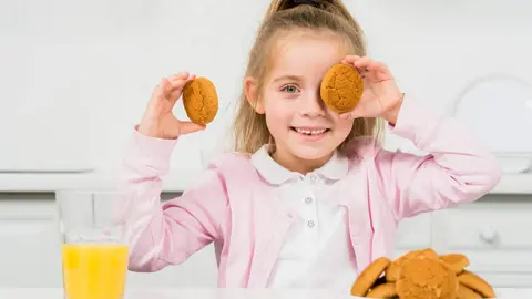 Desayunos saludables gratuitos a alumnos de familias vulnerables pr&oacute;ximo curso - Freepik