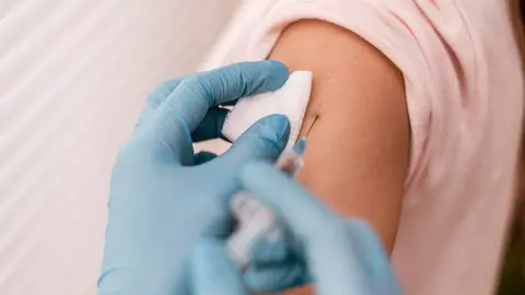 Vacunaci&oacute;n  - Freepik