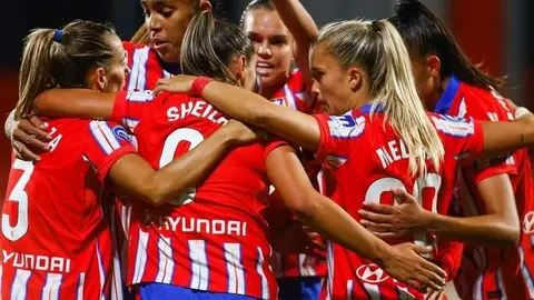 Pi&ntilde;a jugadoras ATM F - Twitter Atl&eacute;tico de Madrid F (1)