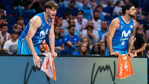 54032932054_8112087937_c