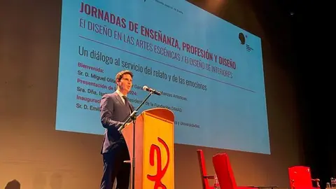 Viciana en la inauguraci&oacute;n de la 9&ordf; Bienal Iberoamericana de Dise&ntilde;o - Foto Comunidad de Madrid