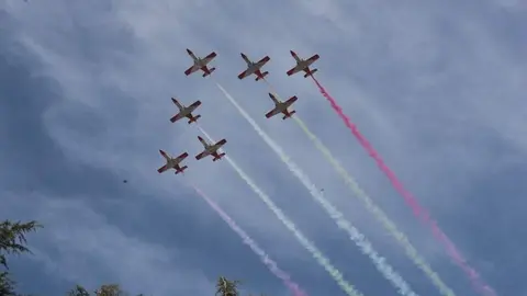 Exhibición aérea en un Día de la Fiesta Nacional | Foto: Iñaki Gómez/MDE