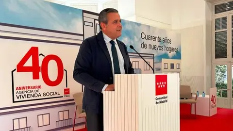 Rodrigo en la inauguraci&oacute;n del foro Cuarenta a&ntilde;os de nuevos hogares - Foto Comunidad de Madrid