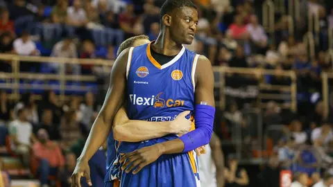 Yannick Nzosa - Flexicar Fuenlabrada (Foto Alba Pacheco)