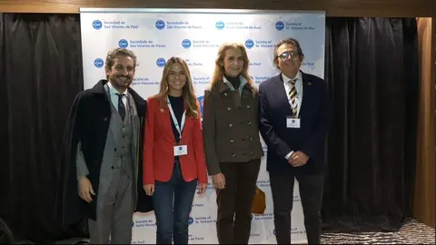 Do&ntilde;a Elena de Borb&oacute;n y Grecia en la Confederaci&oacute;n SSVP Internacional