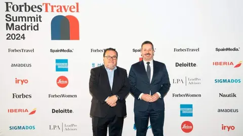 El consejero De Paco Serrano en la clausura del encuentro Forbes Travel Summit - Foto Comunidad de Madrid