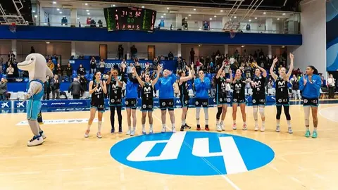 Celebraci&oacute;n Women in Black - Movistar Estudiantes (Flickr)