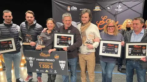 Foto de familia de los ganadores de La Callada