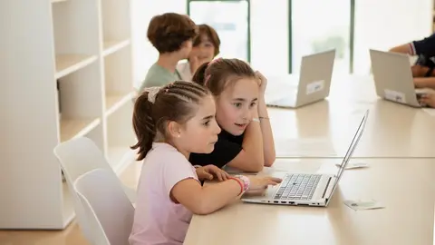 Digitalización sin limites Inspiring y Stellantis