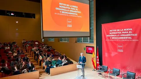 El consejero Novillo ha explicado hoy la nueva legislación autonómica - Foto Comunidad de Madrid
