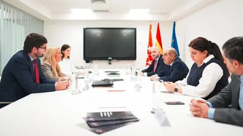 Rocío Albert, reunida con el presidente de la Federación de Asociaciones de Trabajadores Autónomos de España (ATA), Lorenzo Amor - Foto Comunidad de Madrid