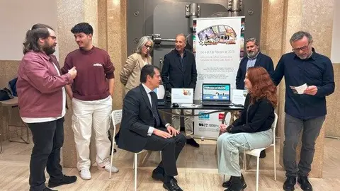 El viceconsejero Luis Martín en la inauguración de la exposición  mejores videojuegos de la VI Game Jam Madrid Crea - Foto Comunidad de Madrid