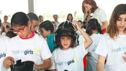Día Internacional de la Mujer y la Niña en la Ciencia -  Fundación Inspiring Girls