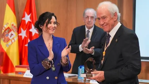 Díaz Ayuso, nombrada Académica de Honor de la Academia Médico-Quirúrgica Española - Foto Comunidad de Madrid