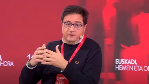 Oscar Lopez en el 10º Congreso del PSE-EE 