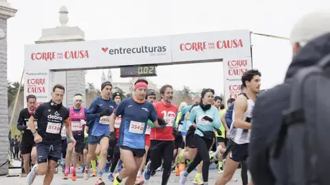 Más de 2.000 personas participan en la carrera solidaria ‘Corre por una Causa’ en la Casa de Campo