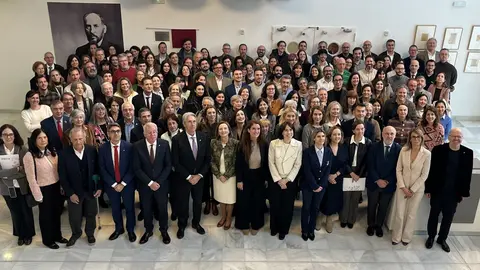 Asistentes a la inaguración del Centro de Neurociencias Cajal en Alcalá de Henares - Servimedia