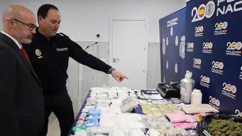 Desmantelado un punto de venta de droga en Hortaleza con un almacén en Ciudad Lineal y un laboratorio en Galapagar