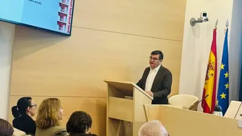 Gonzalez-durante-la-participacion-en-la-Jornada-SAVMadrid-555x576