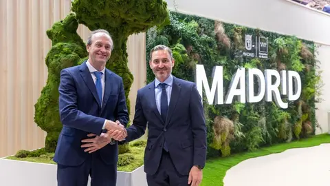 Héctor Coronel, director de Turismo del Ayuntamiento de Madrid, y Christian Pauwels, director general de Movelia - Ayuntamiento de Madrid