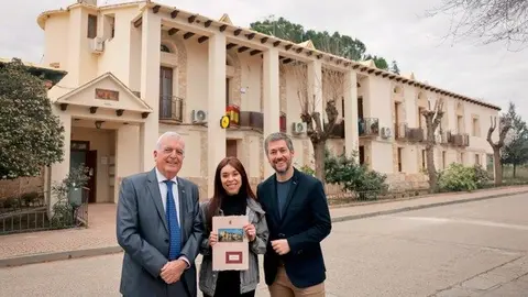 El consejero García Martín en su visita a Torremocha de Jarama - Foto Comunidad de Madrid