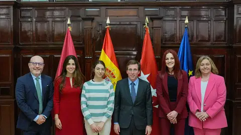 El Ayuntamiento reconoce a María Corina Machado, Sara García y la Fundación ASTI en el Día Internacional de la Mujer