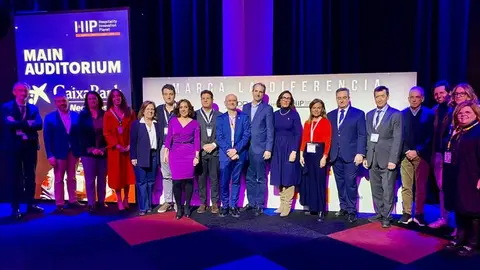 Maíllo anima al sector de la restauración a seguir siendo innovador en la feria HIP 2025