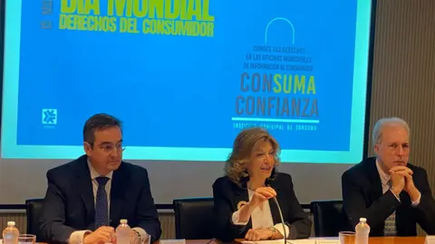 Hidalgo, durante la inauguración de la jornada celebrada este viernes en el marco del Día Mundial de los Derechos del Consumidor