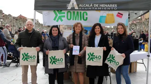 La OMIC festejó su 40 aniversario con una Feria del Consumidor bajo el lema ‘40 años al servicio del consumidor’ por el Día Mundial del Consumidor - Alcalá de Henares