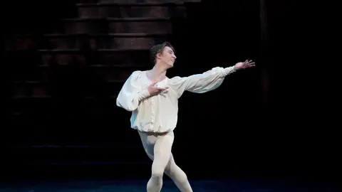 Romeo and Juliet. Vadim Muntagirov as Romeo. ©ROH, 2015. Photographed by Alice Pennefather