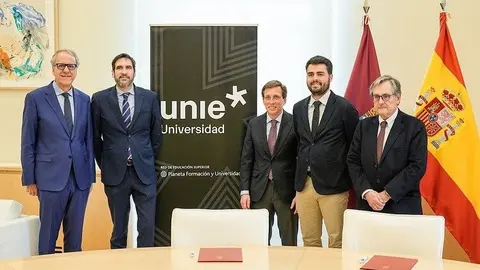 El Ayuntamiento y UNIE Universidad firman un acuerdo para impulsar la cultura y la imagen de la capital