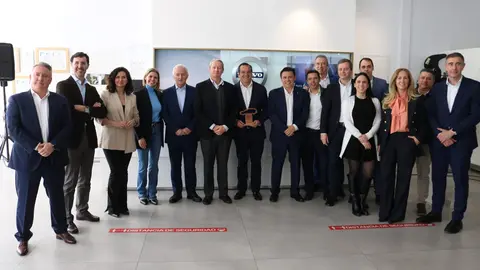 La alcaldesa de Alcalá, Judith Piquet, felicita al Grupo Auto Elia y subraya su contribución a la economía local - Ayuntamiento de Alcalá de Henares