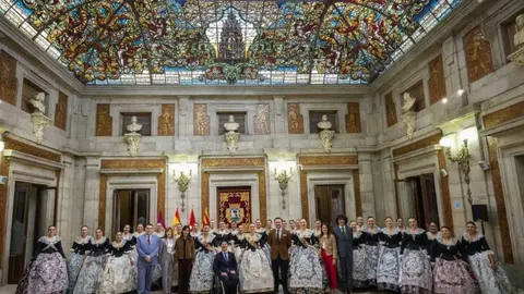 Madrid acoge la jornada de convivencia para elegir a la reina y damas de honor de las fiestas de Elche