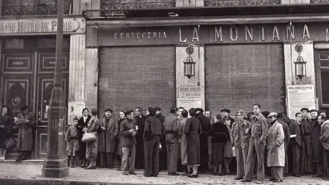 Ram&oacute;n del Valle-Incl&aacute;n y Manuel Bueno: un duelo de botellas y bastones