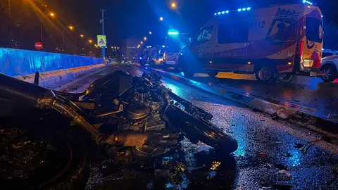 Grave accidente de moto en O'Donnell: un herido de 33 años trasladado al Gregorio Marañón - Emergencias Madrid