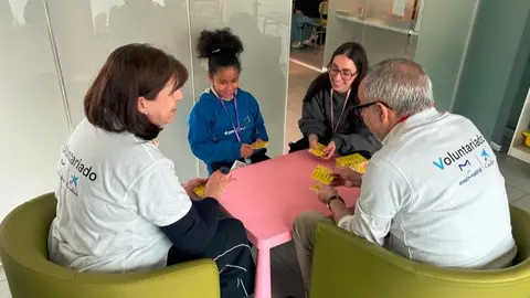 Avalmadrid y Voluntariado CaixaBank