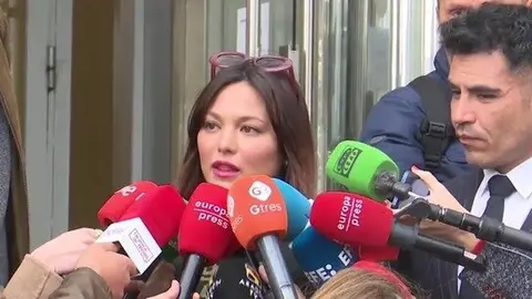 Mouliaá entrega su móvil al juez y Errejón aplaza la entrega a la espera de una decisión judicial