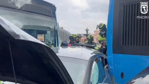 Bomberos trabajando en Atocha | Foto de Emergencias Madrid
