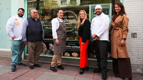 La consejera Albert, en La Fornata, negocio con el sello de  calidad del Ejecutivo autonómico - Foto Comunidad de Madrid