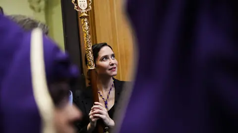 Díaz Ayuso recibe la medalla de esclava de honor de la Archicofradía de Jesús de Medinaceli