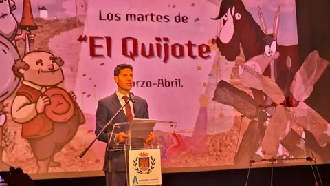 El consejero Viciana en la clausura de Los Martes de El Quijote en Alcalá de Henares - Foto Comunidad de Madrid