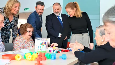 La consejera Dávila, durante la visita  inaugural a la Residencia Amavir Vicálvaro - Foto Comunidad de Madrid